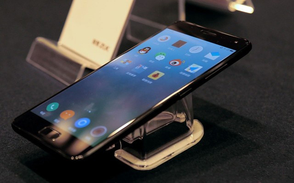 不谈价格当下最高性能的手机,两千元高颜值手机