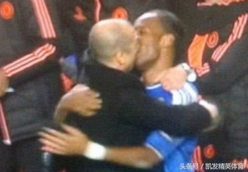 足球场上那些突如其来的吻,足球场上的世纪之吻