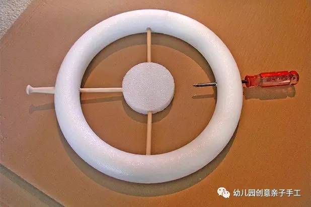 彩泥儿童简单手工轮船,幼儿园纸皮海盗船手工