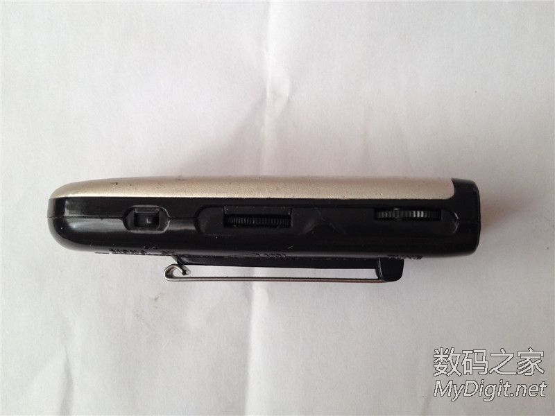 sonys50收音机芯片,索尼音响s55拆机