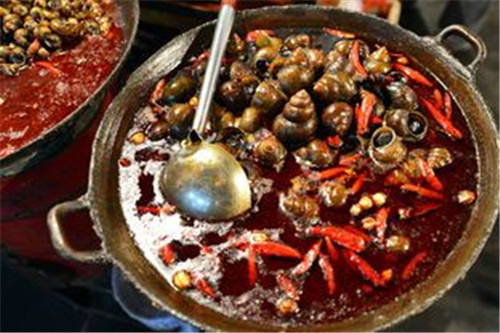 恩施凤凰古城网红小吃,长沙的小吃和凤凰古城一样不