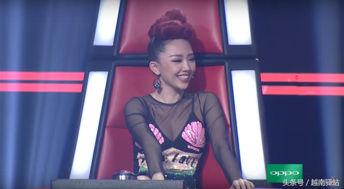 中国人在越南好声音唱歌震撼全场,越南好声音四位导师