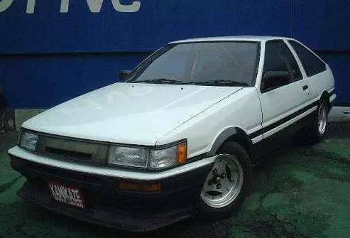 卡罗拉和花冠有什么不同,卡罗拉和花冠有什么区别