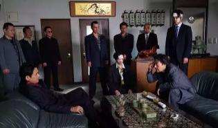 情色大师拍黑帮犯罪片，画面太美少儿不宜