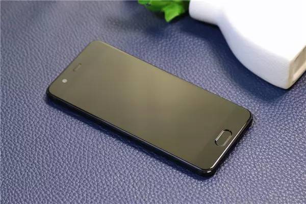 鍗庝负p10鎽勫儚澶存槸绱㈠凹鐨勮繕鏄緯鍗$殑,寰曞崱闀滃ごsummilux鍗庝负p10