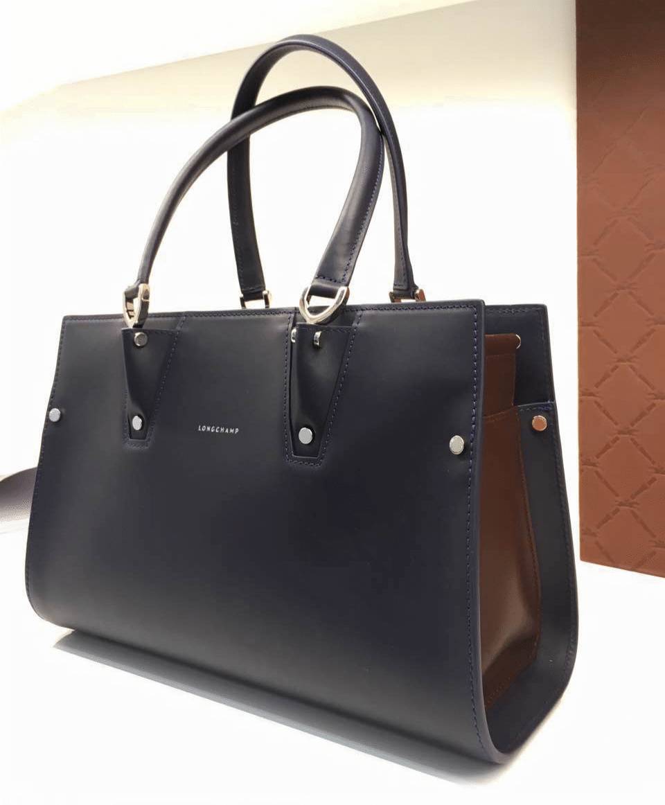 擦亮眼睛不能被假象蒙蔽,擦亮眼睛不容易掉坑里