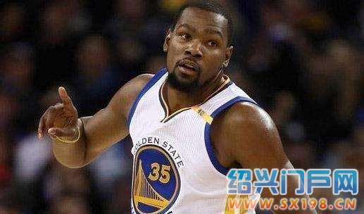 运动汇｜前巴萨前锋投国安郭艾伦怒言要干对手外援