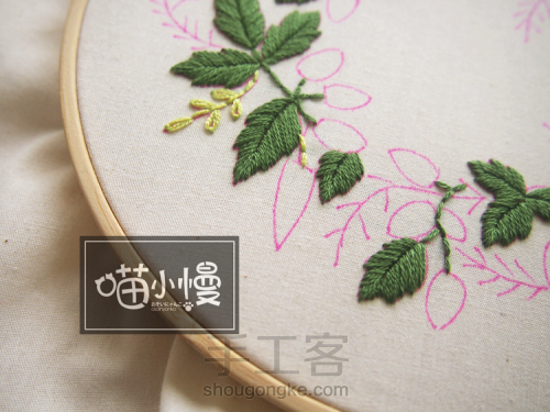 覆盆子花环刺绣