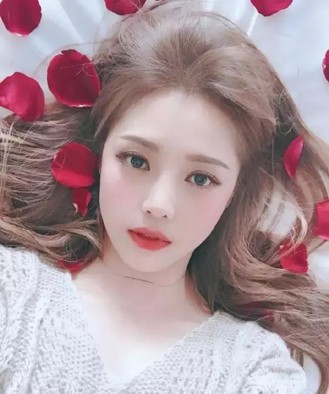 韩国美妆博主pony化妆教程,韩国pony美妆博主的视频去哪里看