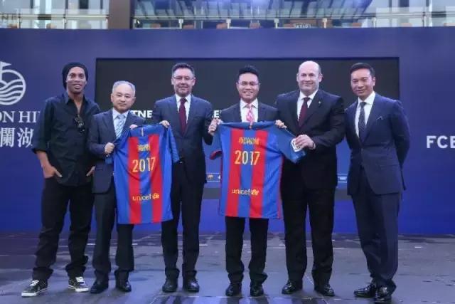 足球巨星小罗现状,一代足球巨星小罗