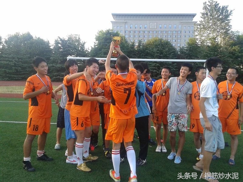 累觉不爱，我的足球