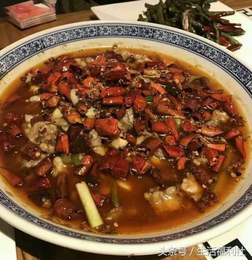 哈尔滨地铁哪一站有美食,哈尔滨地铁1号线小吃街