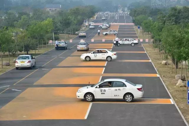 海淀驾校科目二教学视频完整版,海淀驾校学习科目二流程