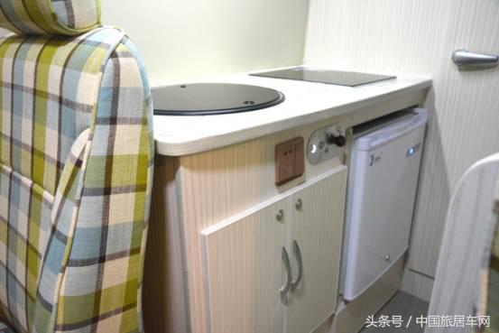 拓锐斯特依维柯c型房车多少钱,依维柯拓锐斯特2020款