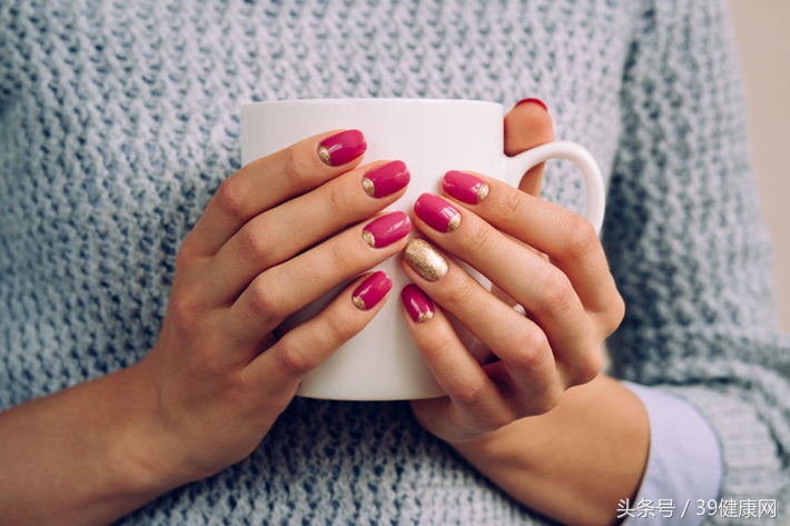 不想口服药物怎么治疗灰指甲,怎样避免灰指甲的传染