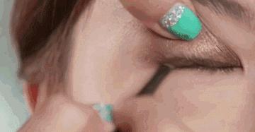 Madam问答室丨闺蜜订婚口红，内眼线画法，干皮粉底，牛津鞋搭配，清爽的防晒