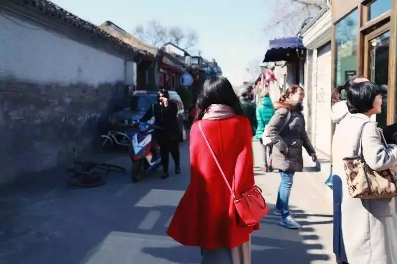 女生怎么和直男聊天女生追男生,喜欢的女孩刚发朋友圈怎么追