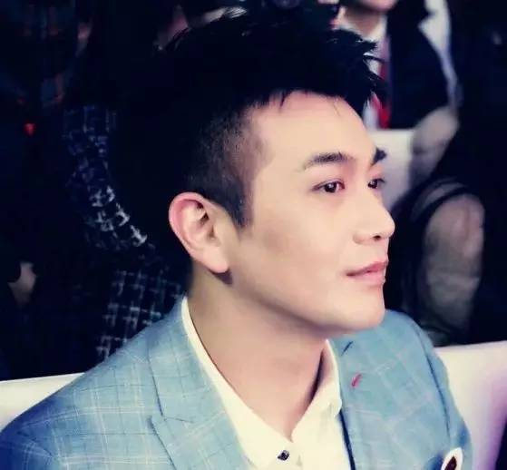 张智尧白发盛世美颜,陌上人如玉公子世无双张彬彬