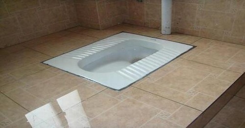 厕所下水道堵塞严重解决办法,高速上厕所堵塞怎么解决