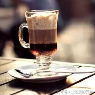 卡布奇诺拿铁摩卡的区别,拿铁和美式卡布奇诺咖啡的区别
