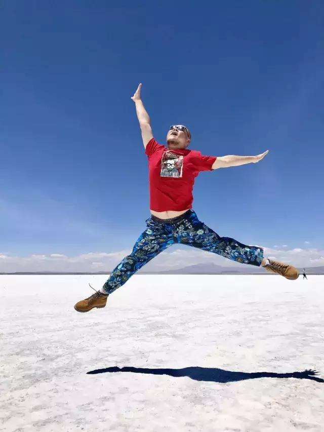 这才是旅行的样子,从亚洲至南美洲,他比我们多了点勇气和决心