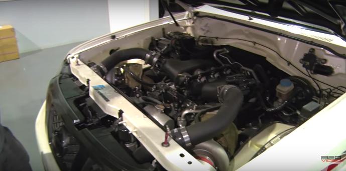 新款日产途乐上市3.7t,保时捷918vs布加迪威龙vs途乐