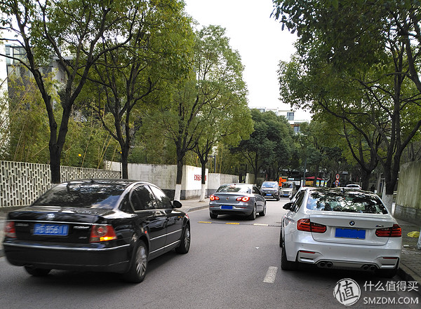 宝马520i旅行版功能,宝马520i和530旅行