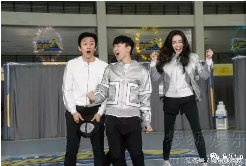 迪丽热巴邓超2020微博之夜互动,邓超迪丽热巴微博之夜2020