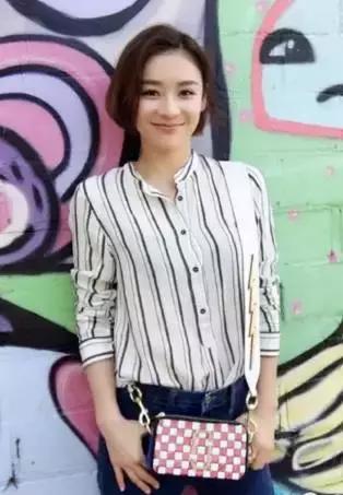 双肩包与斜背包哪种最实用,包包单肩斜挎包包治百病