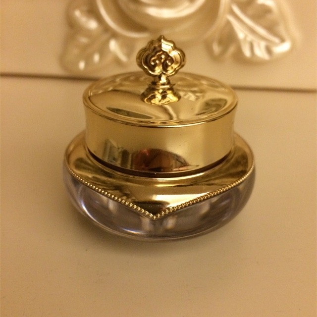 吃土也要无限回购的眼霜,吃土也要买的眼霜