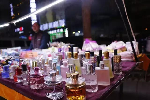 每一个与鱼化寨国际有染的人，都曾对这个小香港有难以言表的热忱