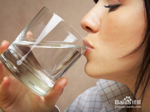 皮肤晒伤变红变黑后多久可以变白,紫外线晒伤皮肤变红多久内能恢复