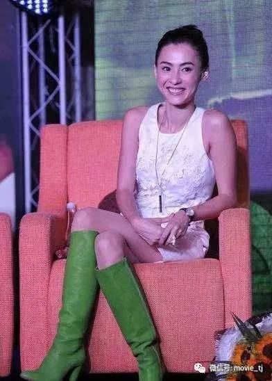 周星驰是在哪里做演员的,周星驰怎么走上演员之路的