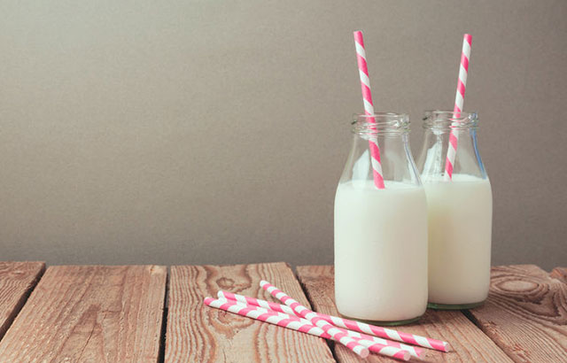 牛奶真的能美白皮肤吗,喝牛奶能美白真的假的