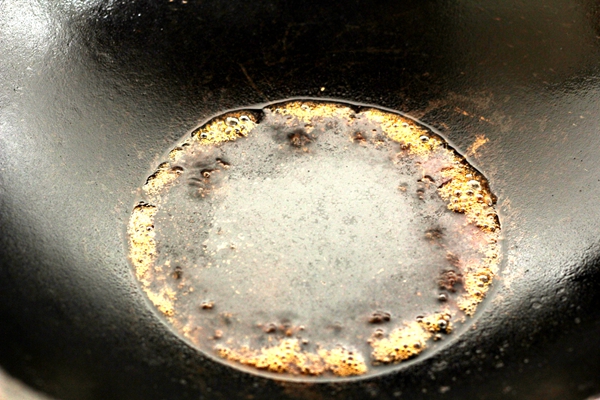 油泼面的做法简单又方便,油泼面的家常做法视频教程