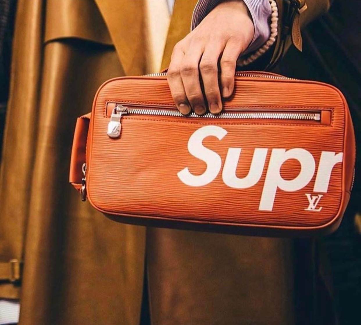 不是白浅夜华而是LVxSupreme