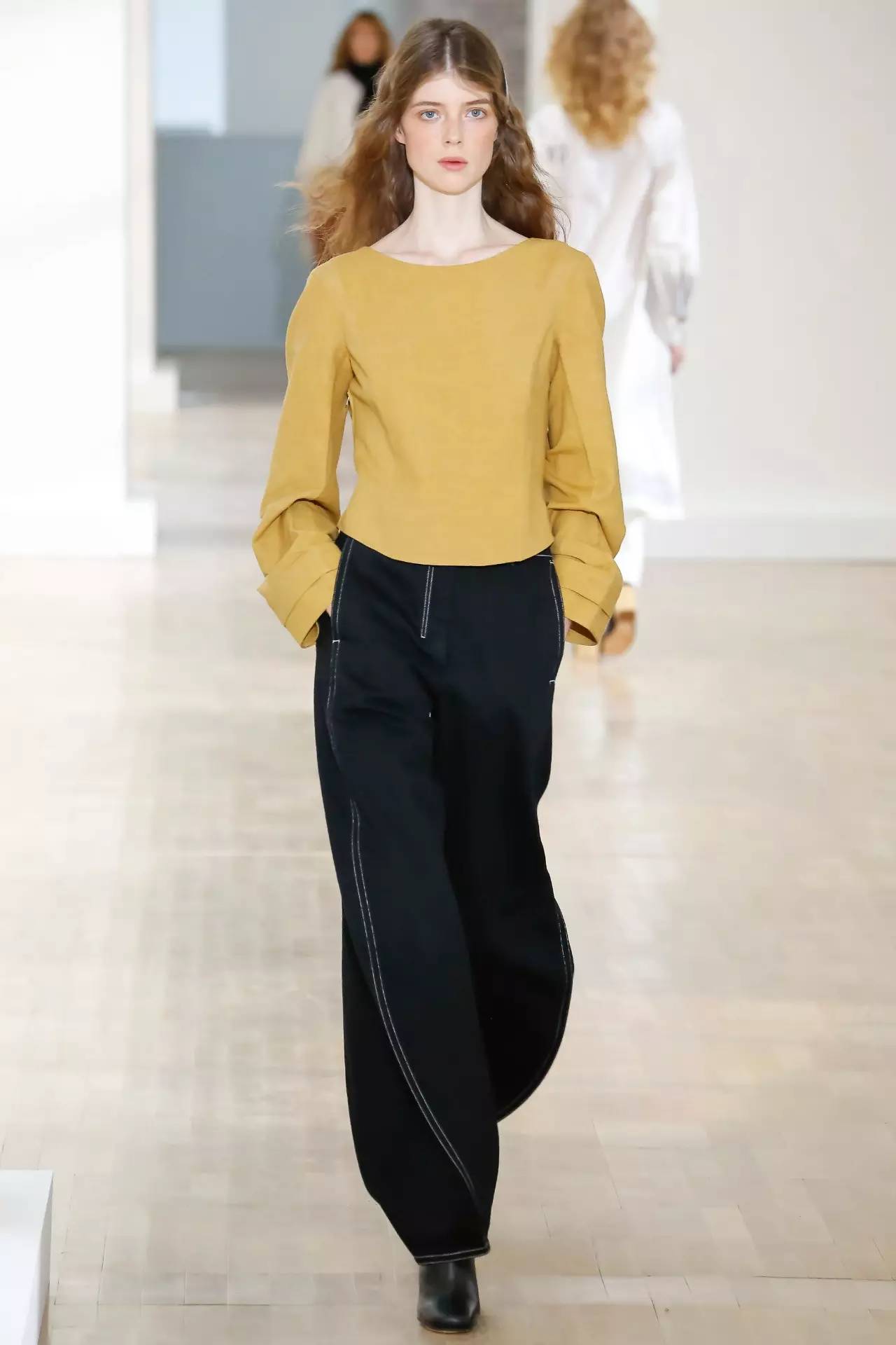 必买的大牌单品,衣橱必买的100件单品