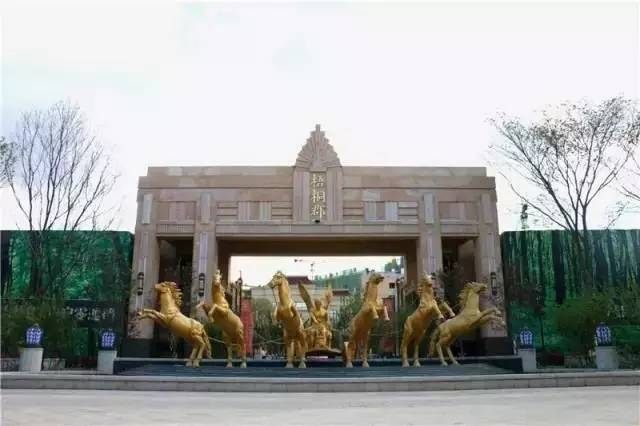 高性价比好房地铁口3室首付28万,首付29万二室一厅二卫房源