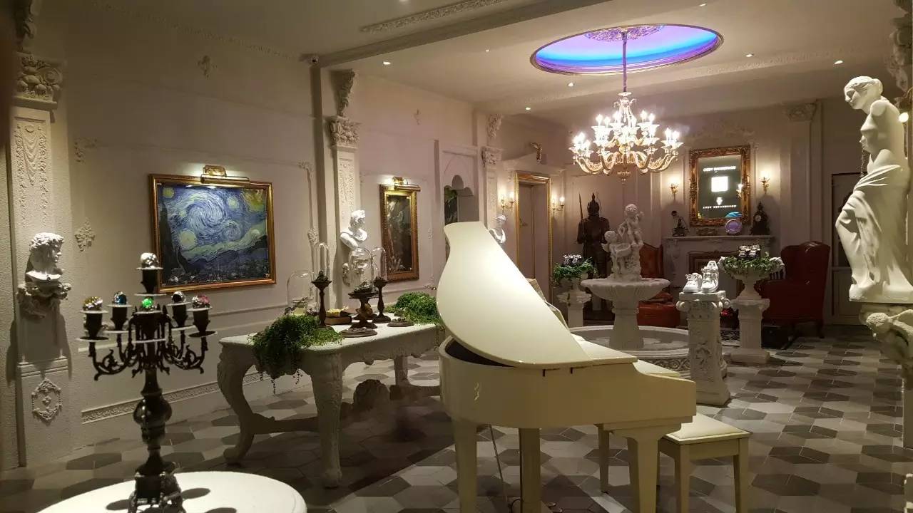 nike新品主视觉形象图,nikenewlogo