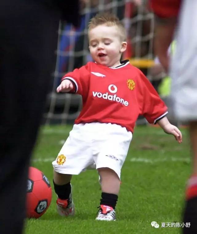 贝克汉姆大背头发型,贝克汉姆3个儿子名字