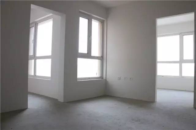 高性价比好房地铁口3室首付28万,首付29万二室一厅二卫房源