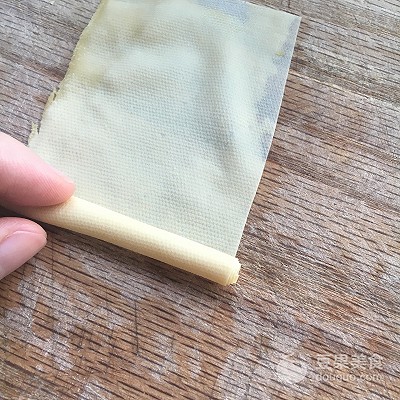 卤干豆腐卷老东北美食,豆腐卷小时候的味道