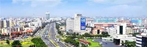 黄泽培：特色小镇“特”在产业