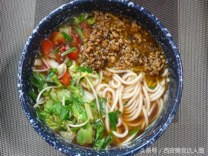 米线的汤料配方大全家常做法,酸辣米线的家常做法大全