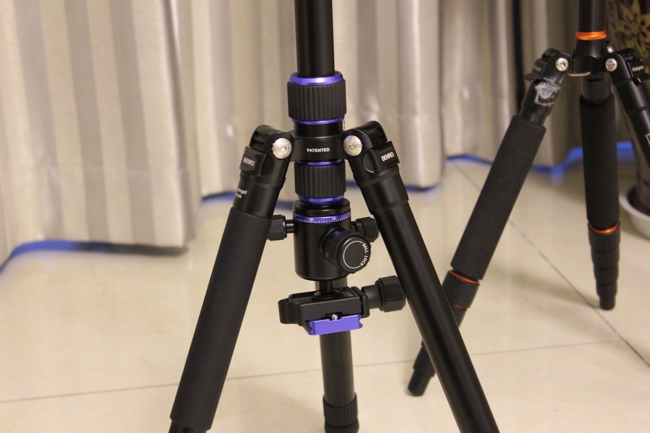 百诺if19c三脚架,百诺lt19三脚架