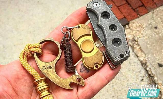 曾经风靡全国的指尖陀螺,火爆全球的指尖陀螺