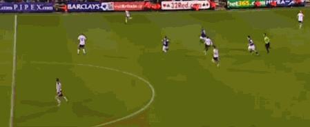 世界足坛回防名场面,足坛史诗级停球视频