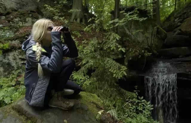 部队一般用什么品牌望远镜 (军用望远镜哪家最好用)