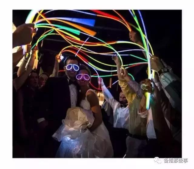 婚礼退场的漂亮“花招”！创意上线！