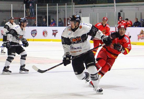 韩国人被揍名场面,韩国人掰手腕被ko